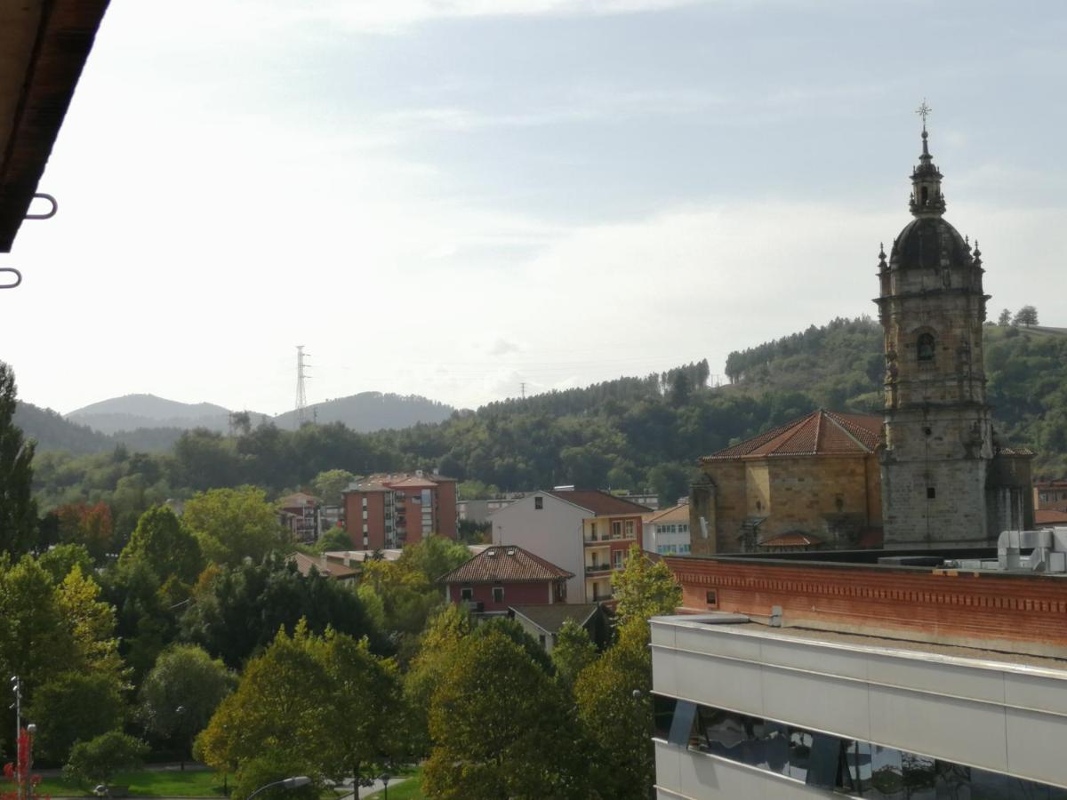 Andramari Tourist Home Parking& Wifi Amorebieta-Etxano Buitenkant foto